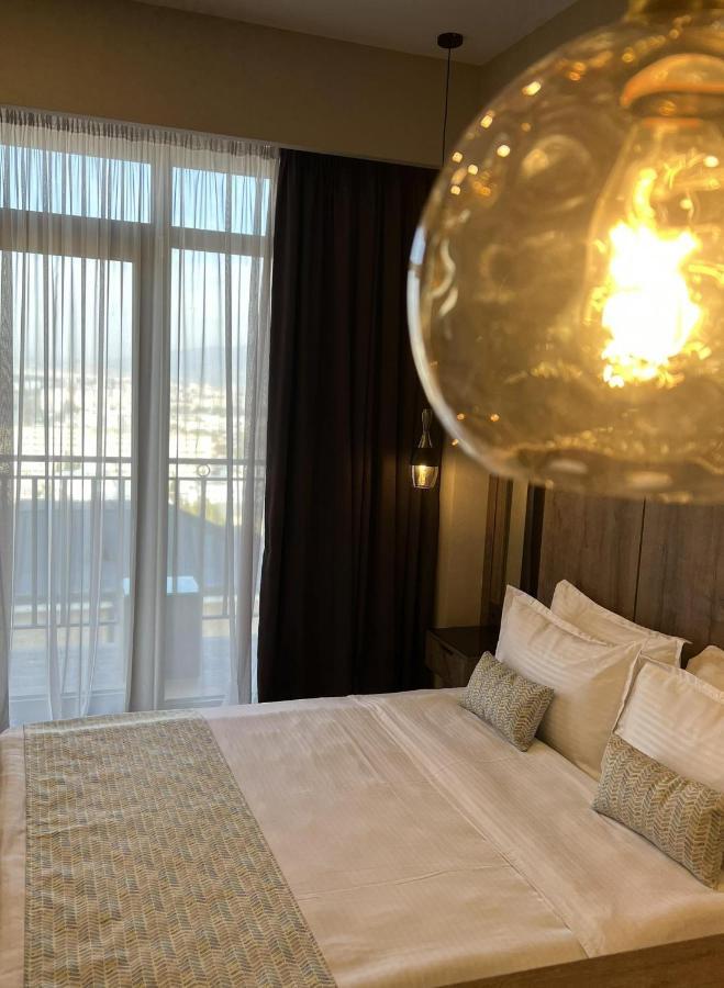 Hotel Sky Station Tbilisi Esterno foto