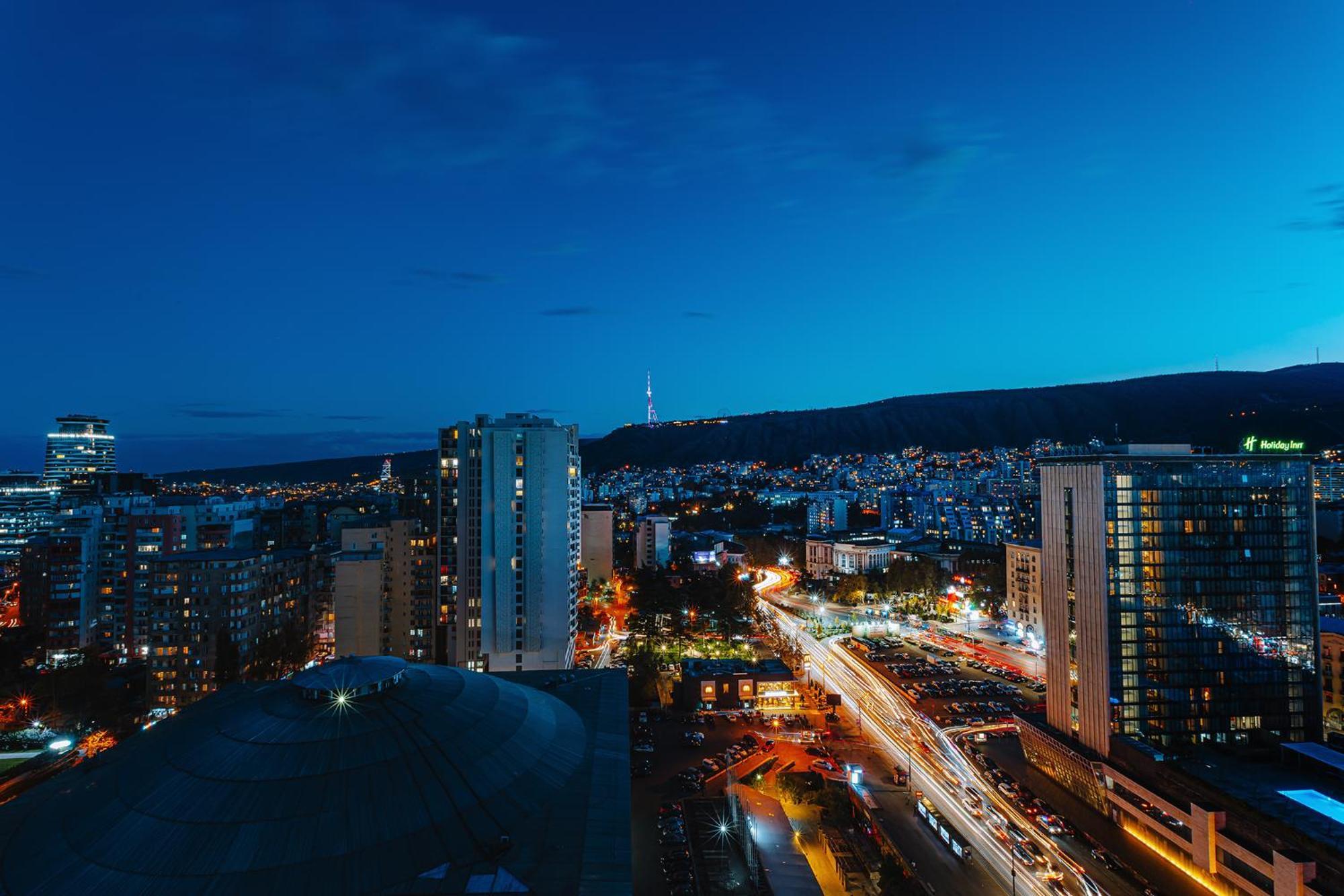 Hotel Sky Station Tbilisi Esterno foto